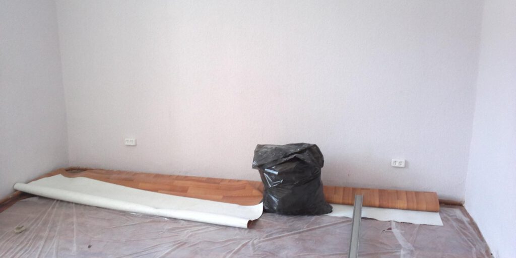 Extreme Steam Carpet and Tile Cleaning - Water Damage Restoration 1